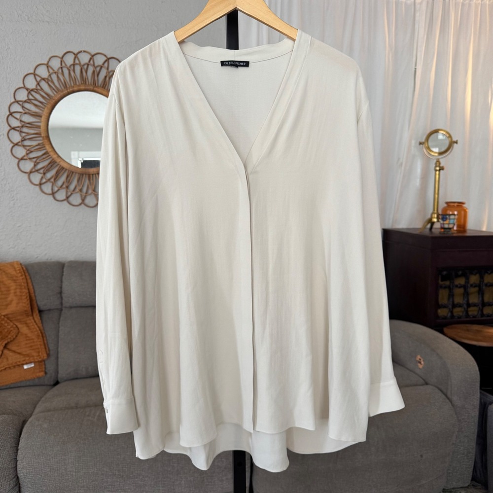 Eileen Fisher 100% Silk Blouse XL Cream Long Sleeve Button Down Quiet Luxury
